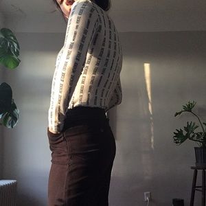 Kuraga turtleneck sweater with Russian text